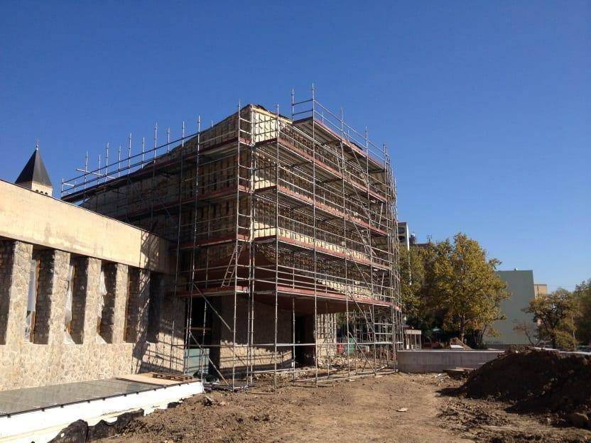 University of Pécs Clinic – façade scaffolding